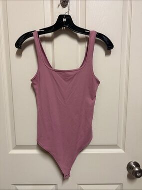 Abercrombie Soft A&F Scoop Neck Bodysuit, mauve rose